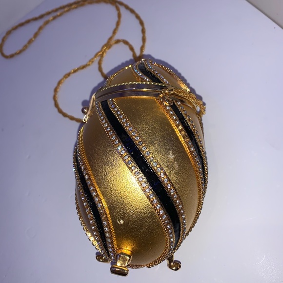 Rare Vivian Alexander Faberge Egg - Picture 3 of 8